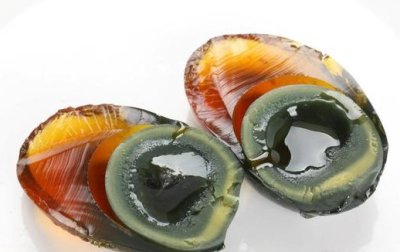 Zoom bild av svarta-ankägg